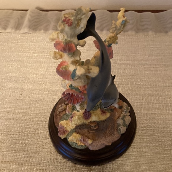 Lenox Dolphins of Rainbow Reef 1998 Figurine - Picture 3 of 9